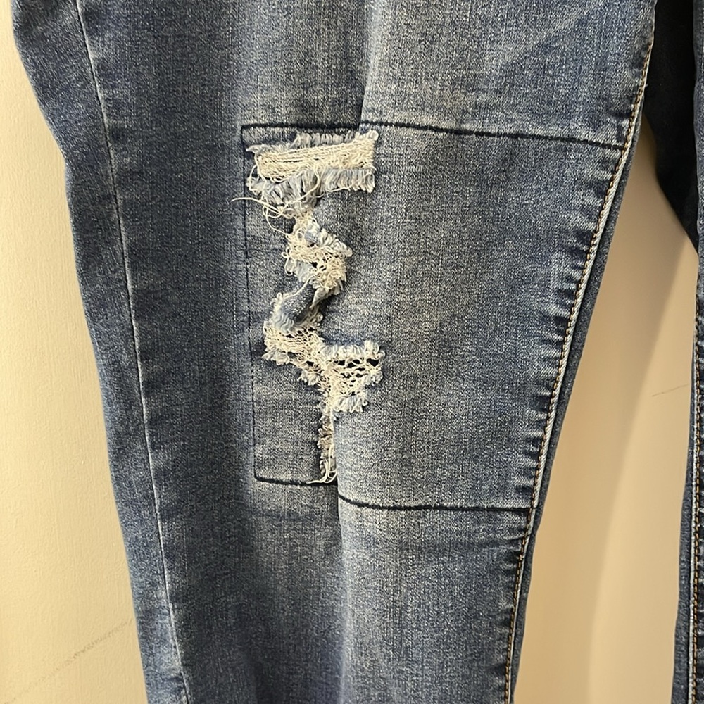 Distressed Blue Cropped Jeans - Picture 6 of 6